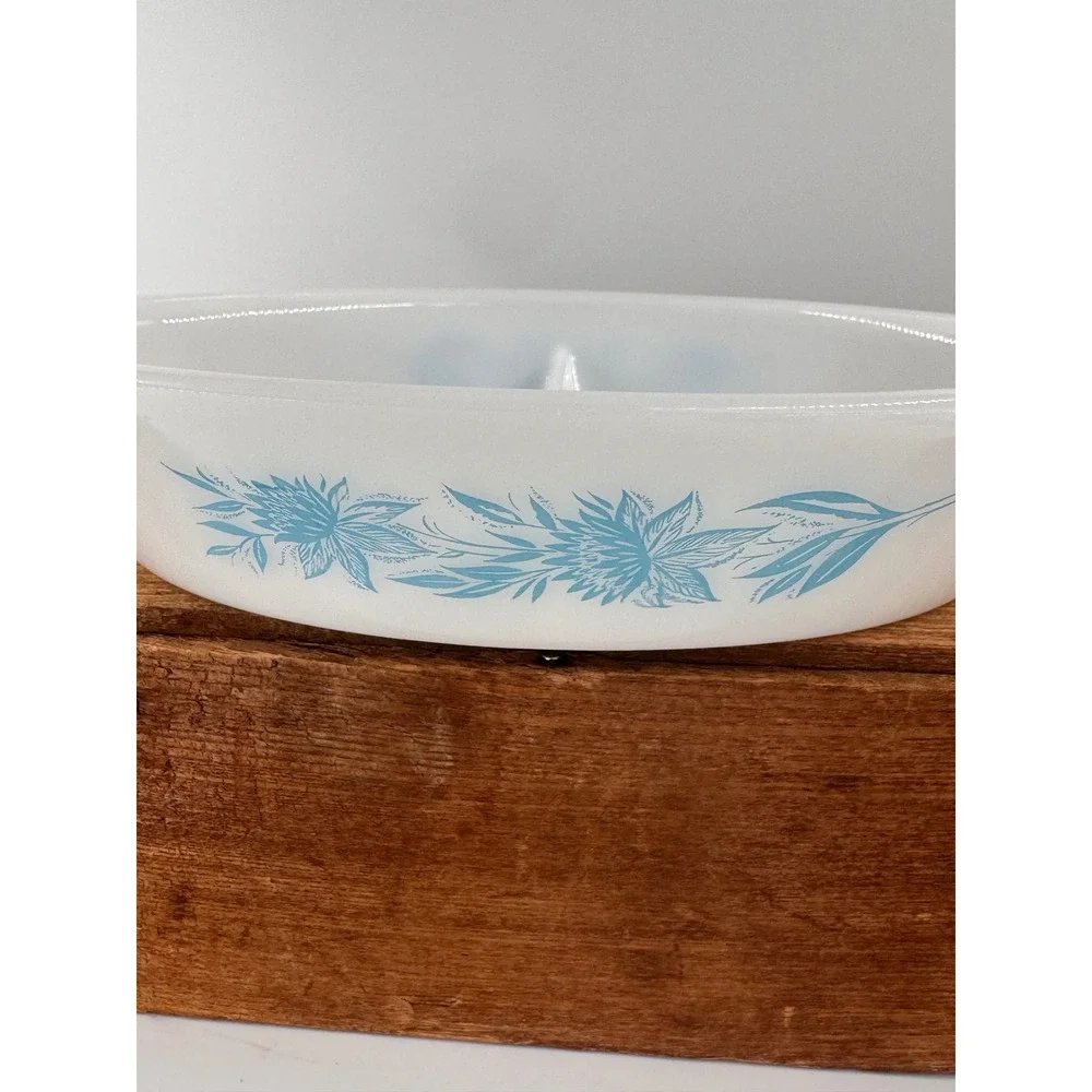 Pyrex Blue Thistle Divided Serving Dish Vintage Milk Glass Oval Casserole 1.5 Qt